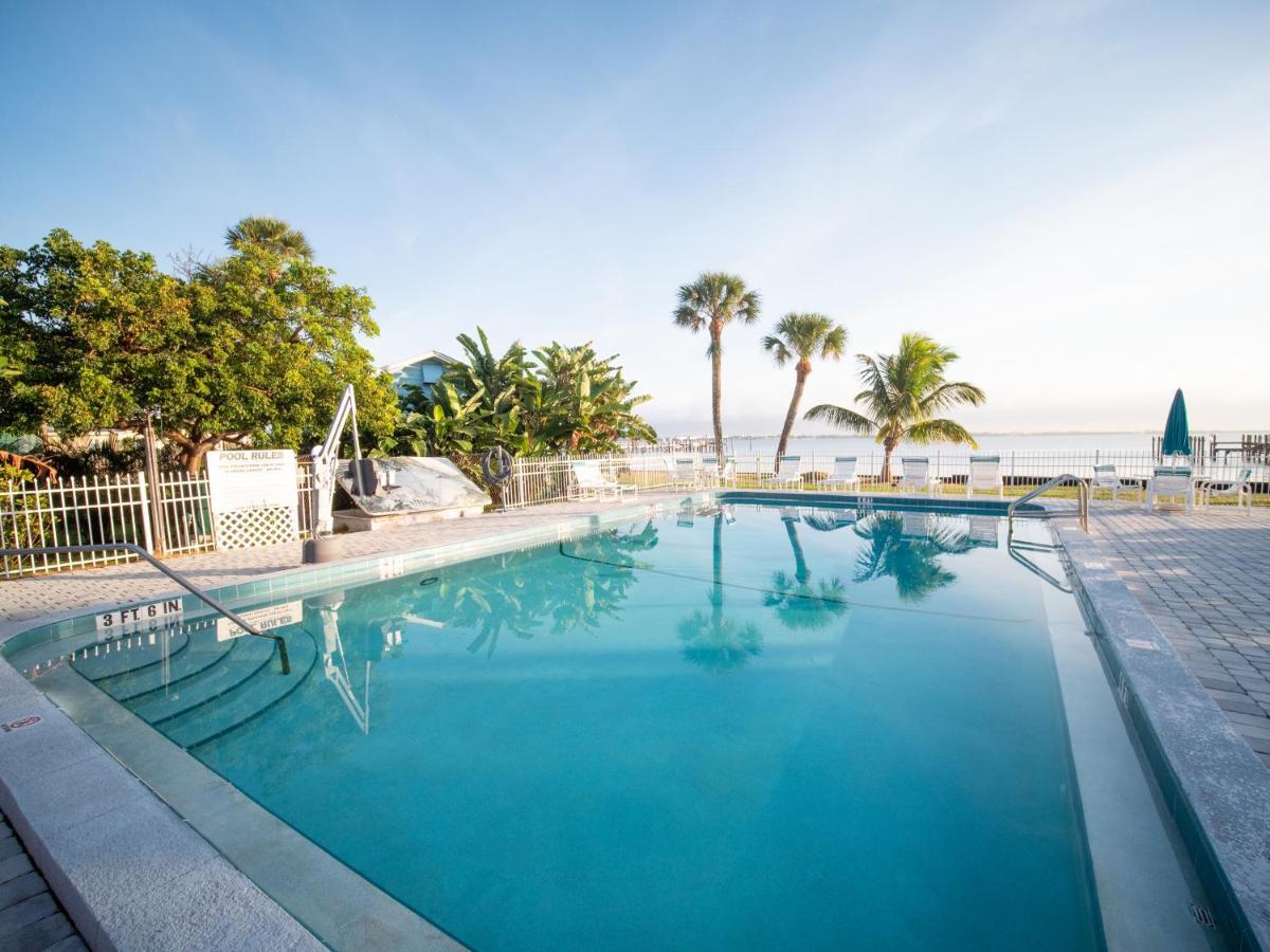 Caribbean Shores Vacation Rentals เจนเซนบีช ภายนอก รูปภาพ